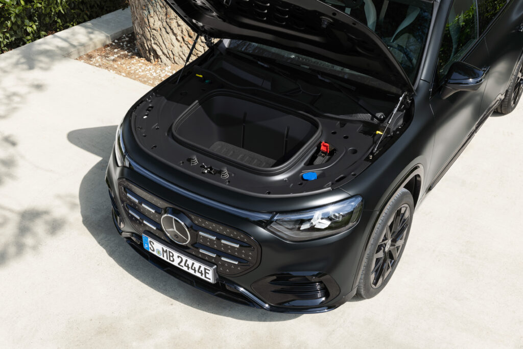 Mercedes GLB 2026 coffre avant modularité SUV familial