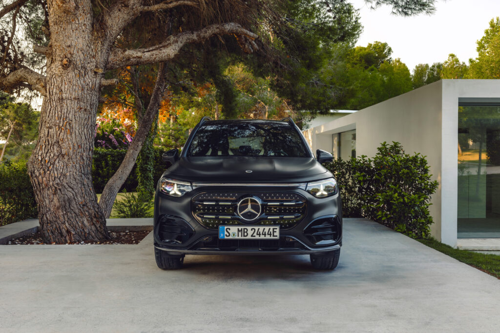 calandre lumineuse Mercedes GLB 2026